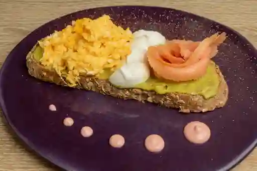 Tostada de Aguacate
