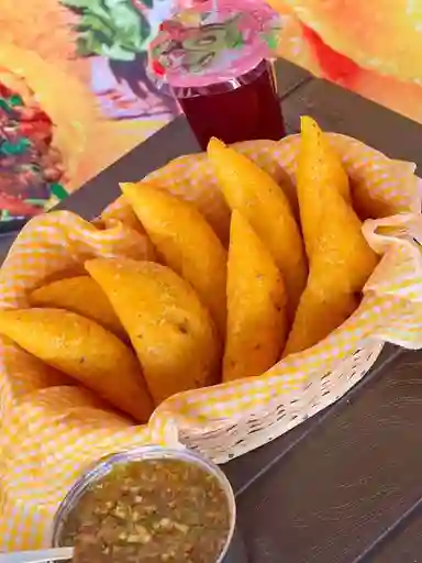 Empanadas de Carne Desmechada