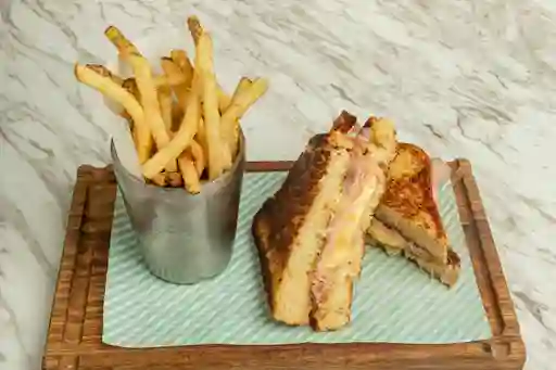 Sandwich de Jamón y Queso