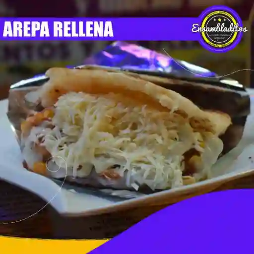Arepa Mixta con Chicharrón