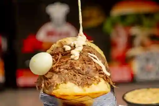 Arepa Carne Desmechada