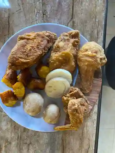 Medio Pollo Broaster
