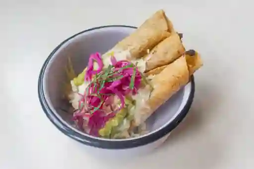 Flautas de Barbacoa de Cerdo X3