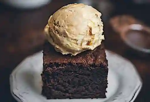 Brownie con Helado
