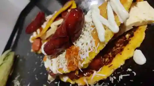 Cachapa con Queso y Chorizo