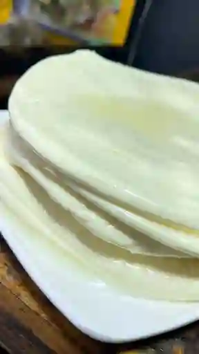 Rueda de Queso de Mano Fresca