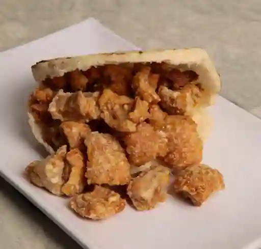 Arepa con Chicharron