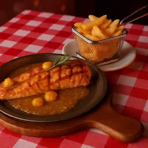 Salmón en Salsa de Uchuva