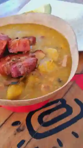 Sancocho de Guandú Grande