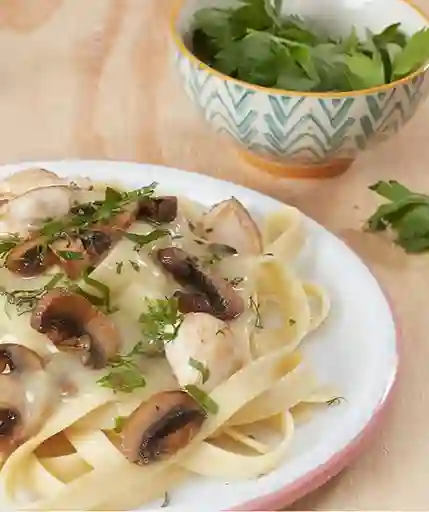 Fetuccini con Hongos