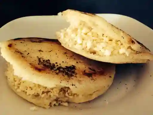 Arepa con Cuajada