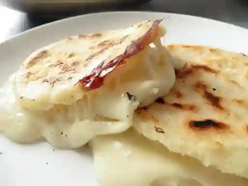 Arepa con Queso Crema