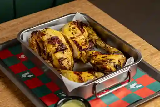 Pollo Entero a la Parrilla con Papas