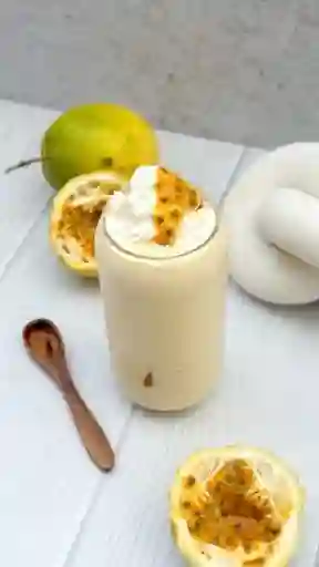 Malteada de Maracuyá 14 Oz