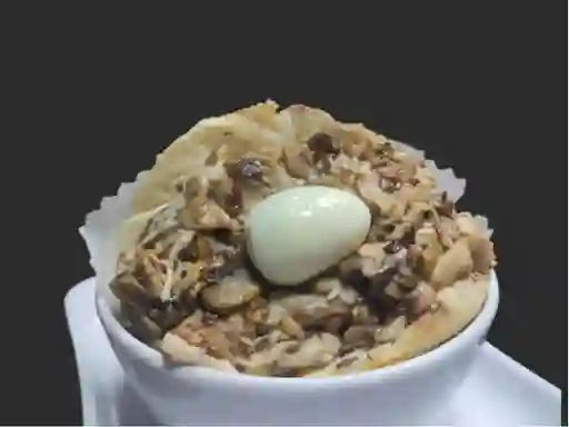 Arepa Pollo con Champiñones