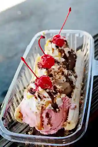 Banana Split 24 Oz