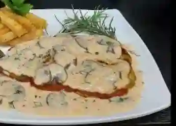 Trucha Gratinada en Salsa De Champiñones