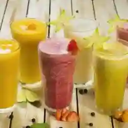 Jugos Naturales En Leche