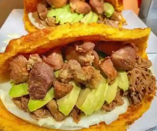 Arepa Chicharrón