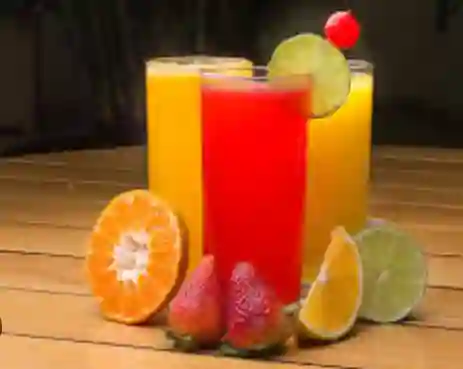 Jugo Natural En Agua