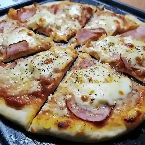 Pizza Grande Queso y Jamon York