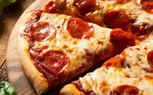 Pizza Grande Queso y Pepperoni
