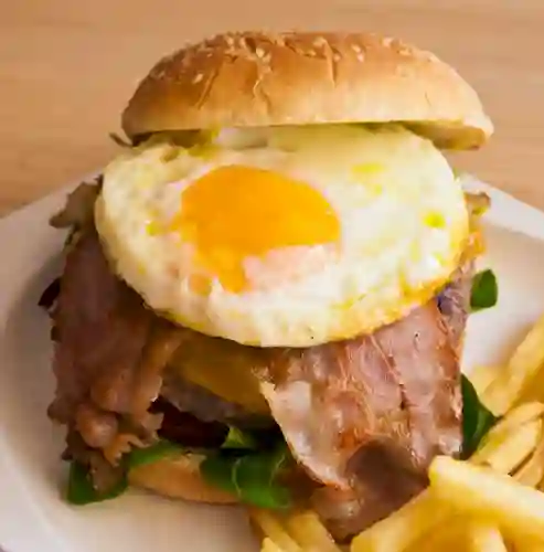 Combo Hamburguesa a Caballo Papas Gaseosa