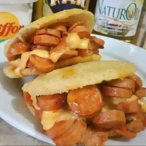 Arepa con Salchicha