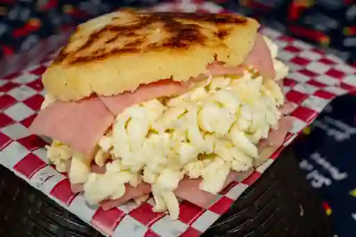Arepa Jamón y Queso