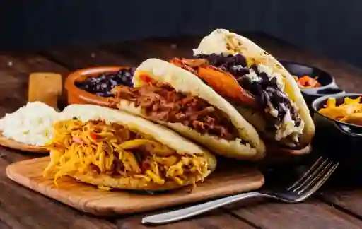 Arepa 3 Carnes