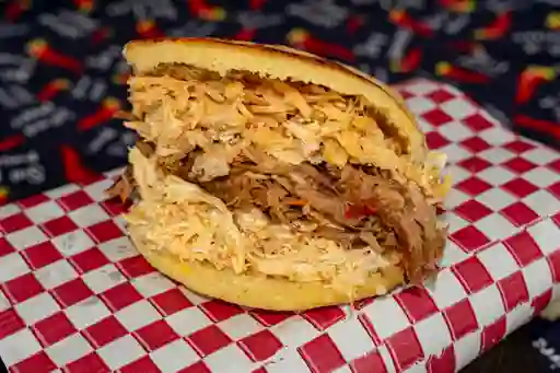 Arepa 3 Carnes
