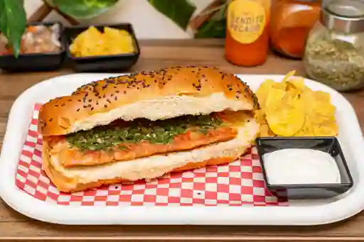 Choripan Sencillo Chorimixto y Pan de la Casa Acompañado de Plat
