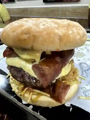 Hamburguesa Paisa
