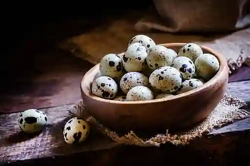 Porción Huevos de Codorniz