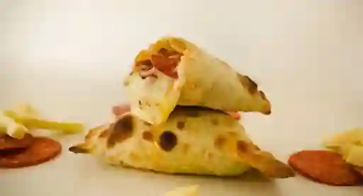 Empanada Pepperoni