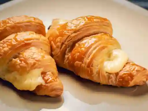 Croissant Queso