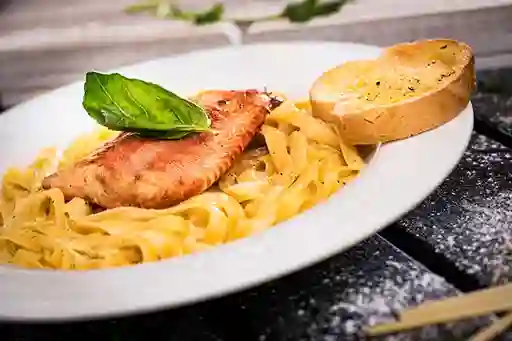 Salmon Alfredo