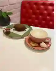 Capuccino Normal + Quibbe De Carne