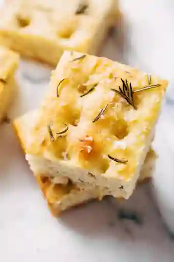 Pizza Canasta de Foccacia O Pan Romano