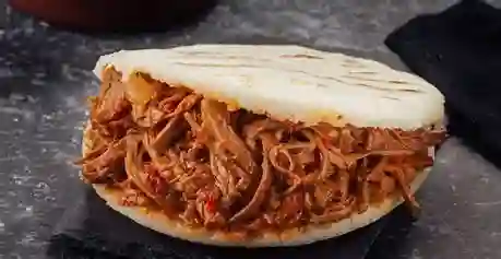 Arepa Con Lomo