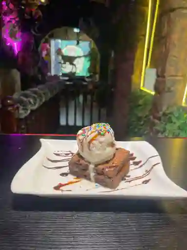 Brownie con Helado