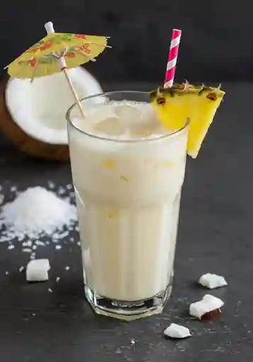 Limonada de Piña 16 Oz