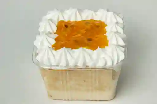 Tres Leches Maracuyá