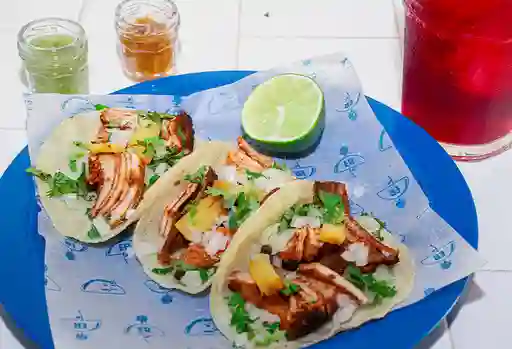 Combo X3 Tacos Mismo Sabor y Agua