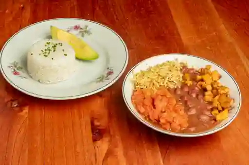 Cazuela de Frijoles Vegetariano