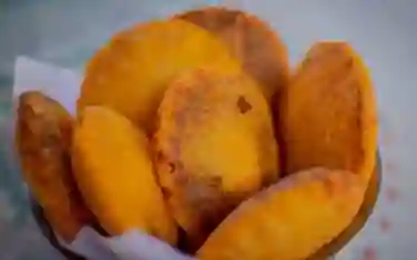 Arepa De Huevo Con Camarones