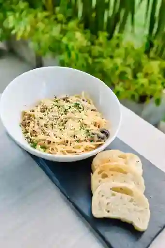 Pollo con Champiñones