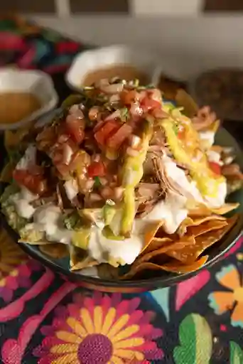 Nachos con Tinga