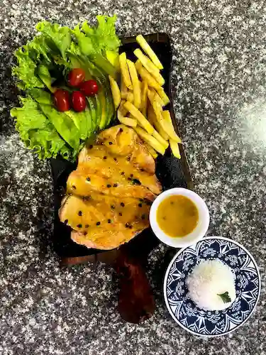 Pechuga Tropical en Salsa de Maracuyá