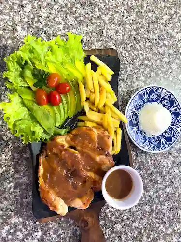Pechuga de la Tierra con Toque de Tamarindo